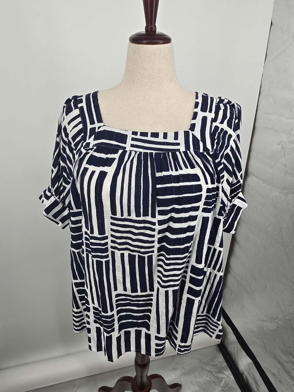Lane Bryant Navy & White Geometric Square-Neck Top 14/16 NWOT (7267)